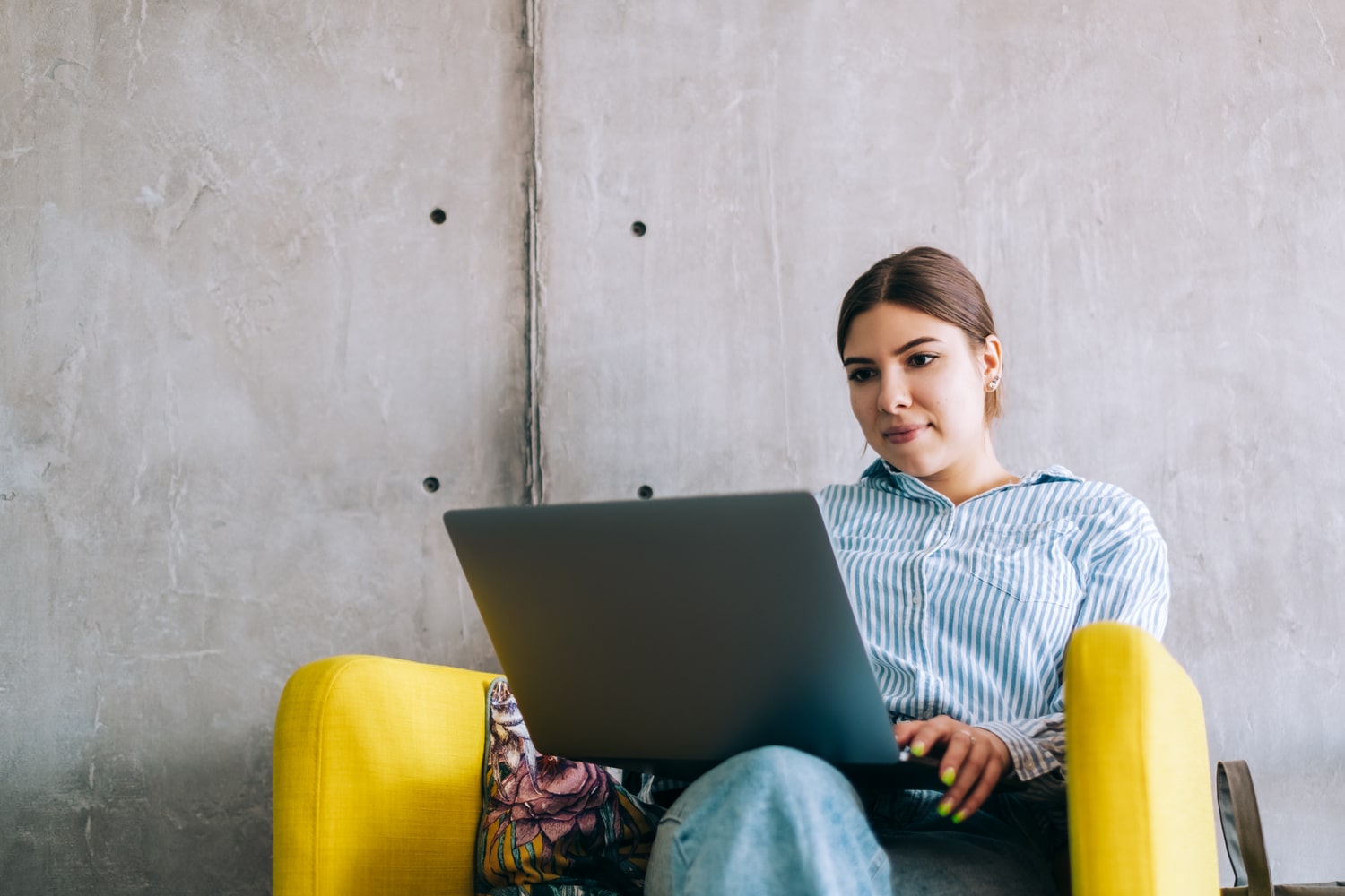 woman with a laptop