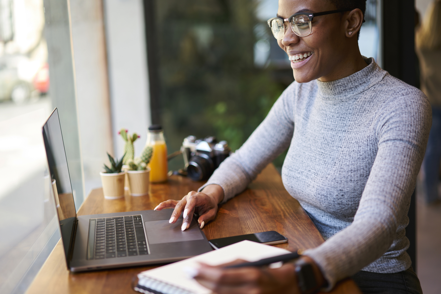 a lady with a laptop